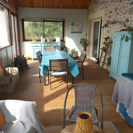 Les Vallons Du Lot Πανσιόν 3*